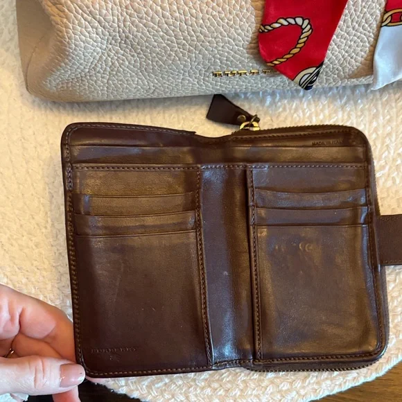 AUTHENTIC Burberry doctor bag with matching wallet - Picture 13 of 17